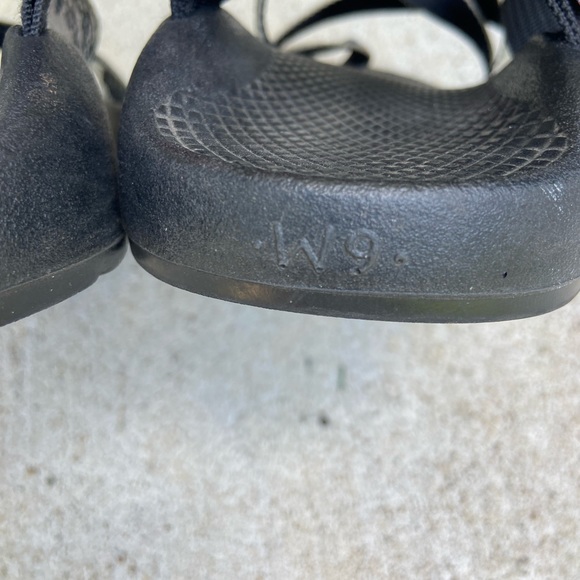 Chaco 🦎 Size 9 - Picture 7 of 8